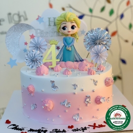 BÁNH KEM HAI MÀU DECOR CÔNG CHÚA ELSA