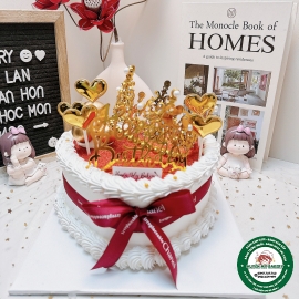 Bánh kem trái tim vương miện 220