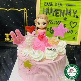 Bánh Kem Búp Bê Hồng 001