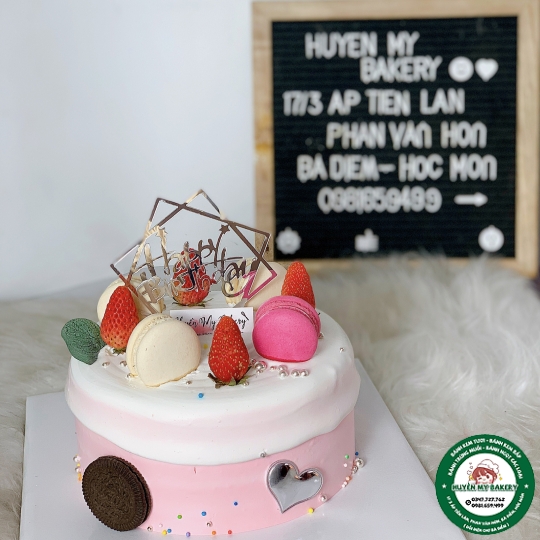 Bánh Kem Nền hỒng cute 011