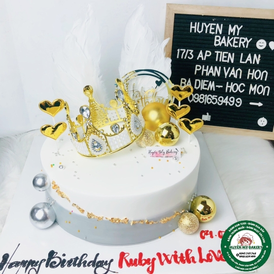 Bánh Kem Vương Miện cánh thiên thần 031