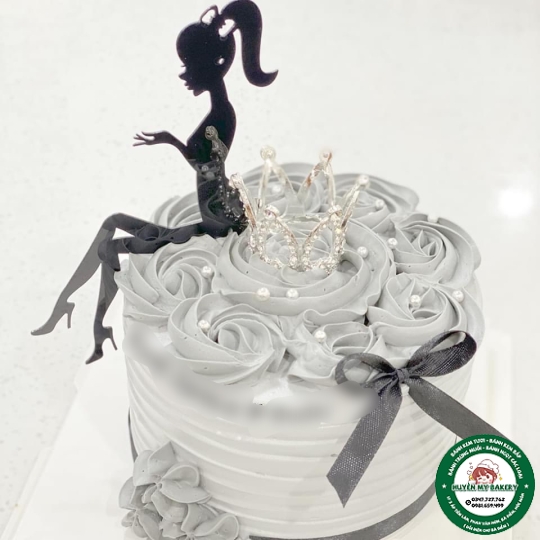 BÁNH SINH NHẬT VƯƠNG MIỆN XINH