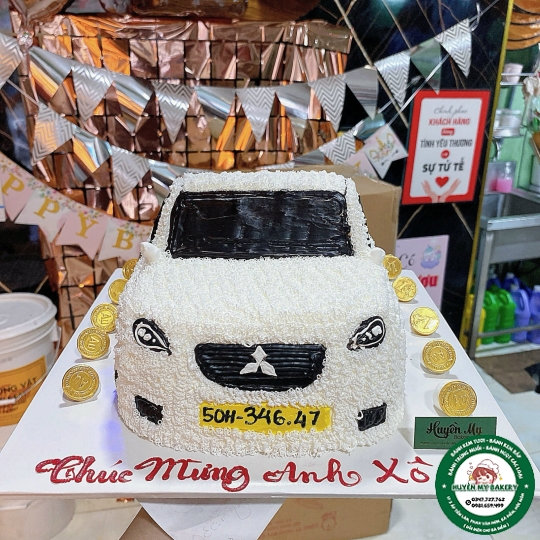 bánh kem xe hơi tặng Sếp